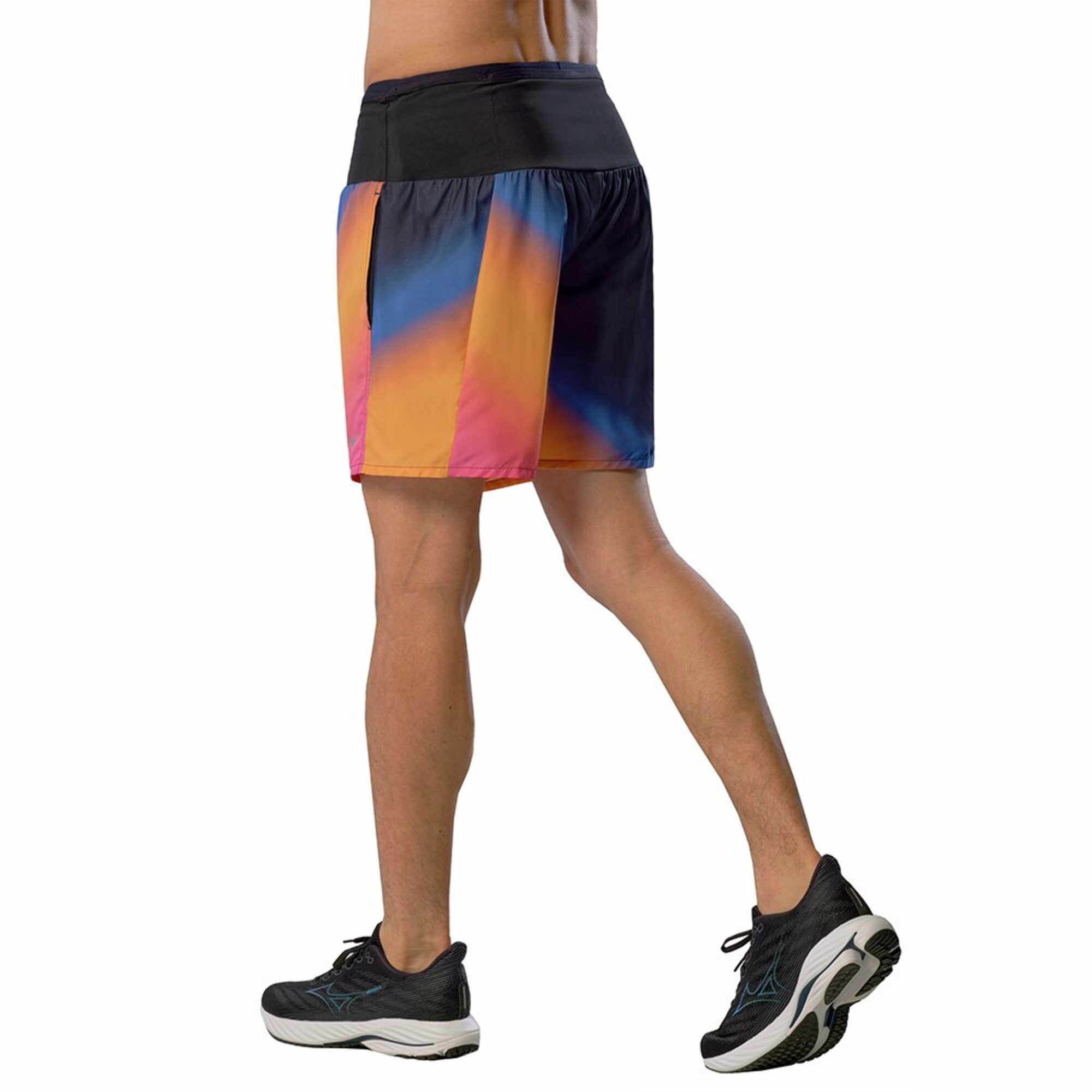 SPARKLE YOUR RUN MULTI POCKET SHORT 7INCH - Clothing - Shorts
