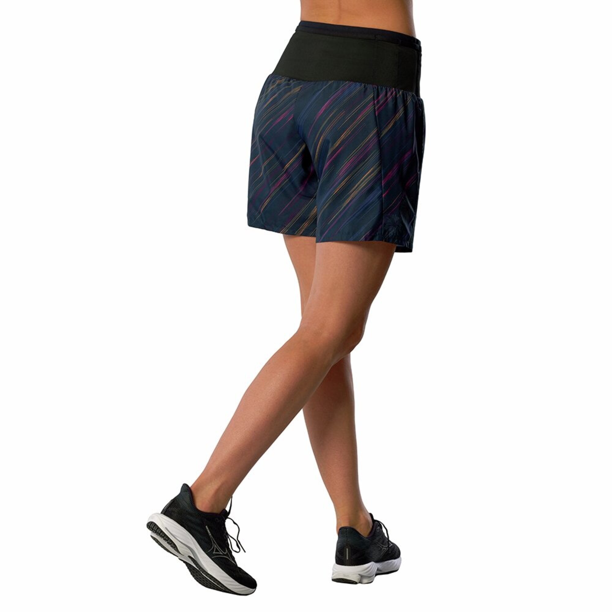 SPARKLE YOUR RUN MULTI POCKET SHORT 7INCH - Clothing - Shorts